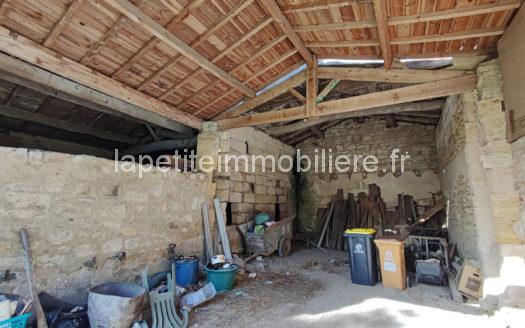 Maison + grange à Saint-Genès-de-Fronsac 33240