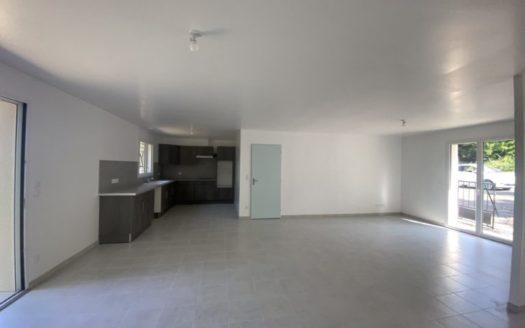 LOCATION MAISON RECENTE T4 + GARAGE SAVIGNAC-DE-L’ISLE 33910