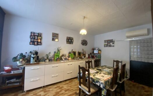 Grande maison de bourg à Périssac 33240