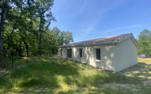 LOCATION MAISON EN L NEUVE T4 + GARAGE SAVIGNAC-DE-L’ISLE 33910